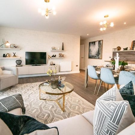 Seven Living Ashford - Modern And Spacious Apartments Ngoại thất bức ảnh