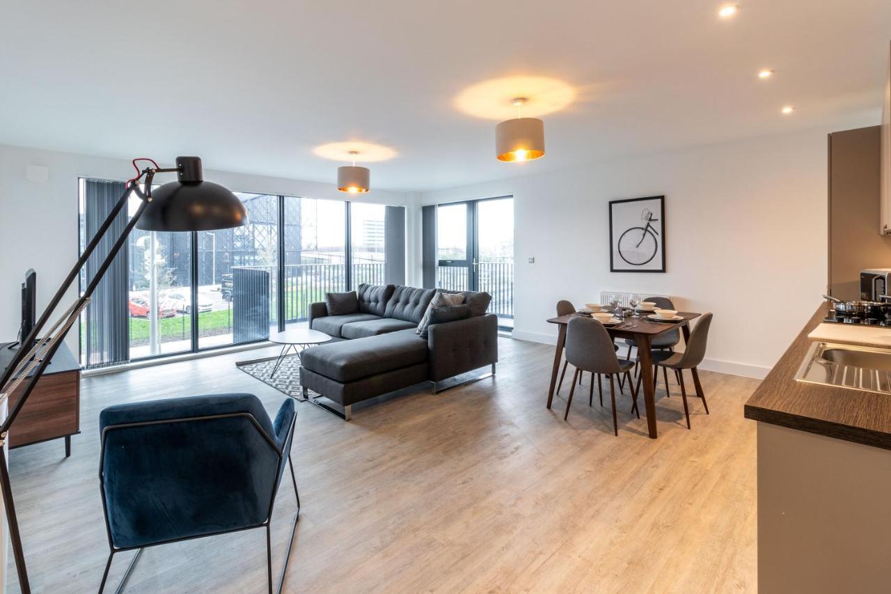 Seven Living Ashford - Modern And Spacious Apartments Ngoại thất bức ảnh